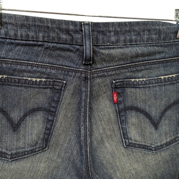 Levi's Low 545 Distressed Medium Wash Women's Summer Shorts (8) - Picture 3 of 6